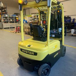 Hyster J1.8XN LWB °°° 4-Rad Elektrostapler