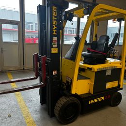 Hyster E2.5XN MWB °°° 4-Rad Elektrostapler