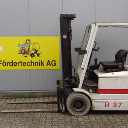 Hyster J3.00XM °°° 4-Rad Elektrostapler