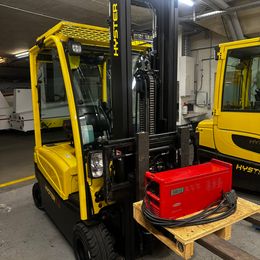 Hyster J2.0XN LWB °°° 4-Rad Elektrostapler