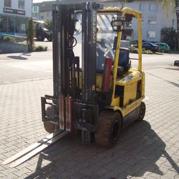 Yale ERP30VL °°° 4-Rad Elektrostapler