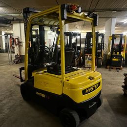 Hyster J1.8XN LWB °°° 4-Rad Elektrostapler