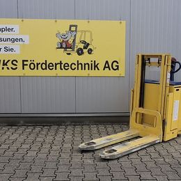 Stöcklin EDD1000, Initialhub °°° Hochhubwagen