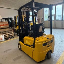 Yale YALE ERP16VT SWB °°° 3-Rad Elektrostapler