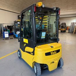 Yale ERP18VF °°° 4-Rad Elektrostapler
